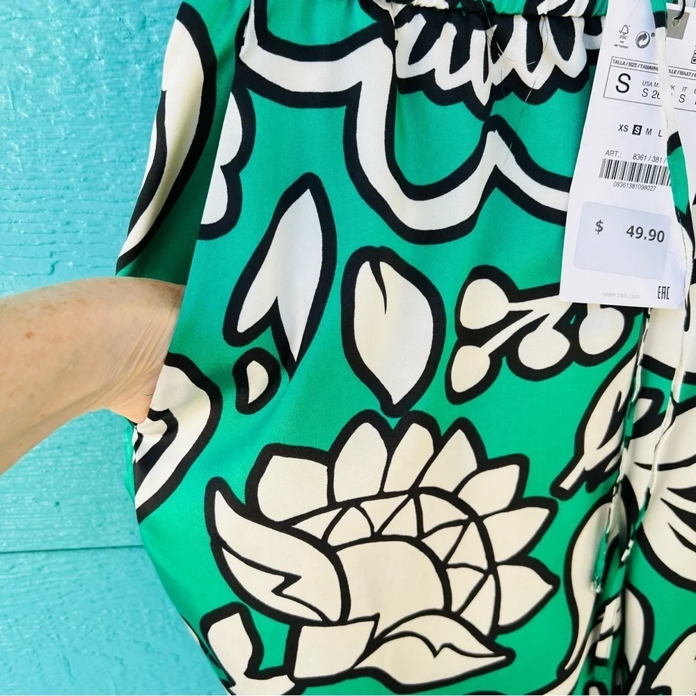 ZARA SATIN PALAZZO PANTS FLORAL PRINT ELASTIC WAIST SIZE SMALL KELLY GREEN  NWT